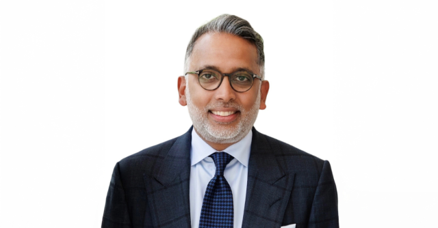 Armughan Ahmad Headshot